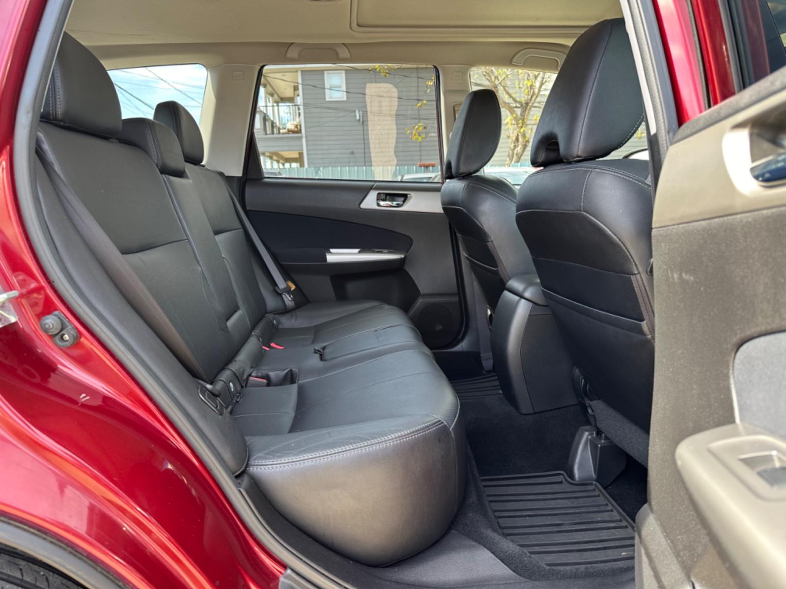 2009 Red /Black Subaru Forester X Limited (JF2SH64619H) with an 2.5 engine, Automatic transmission, located at 1501 West 15th St., Houston, 77008, (713) 869-2925, 29.797941, -95.411789 - Photo #5